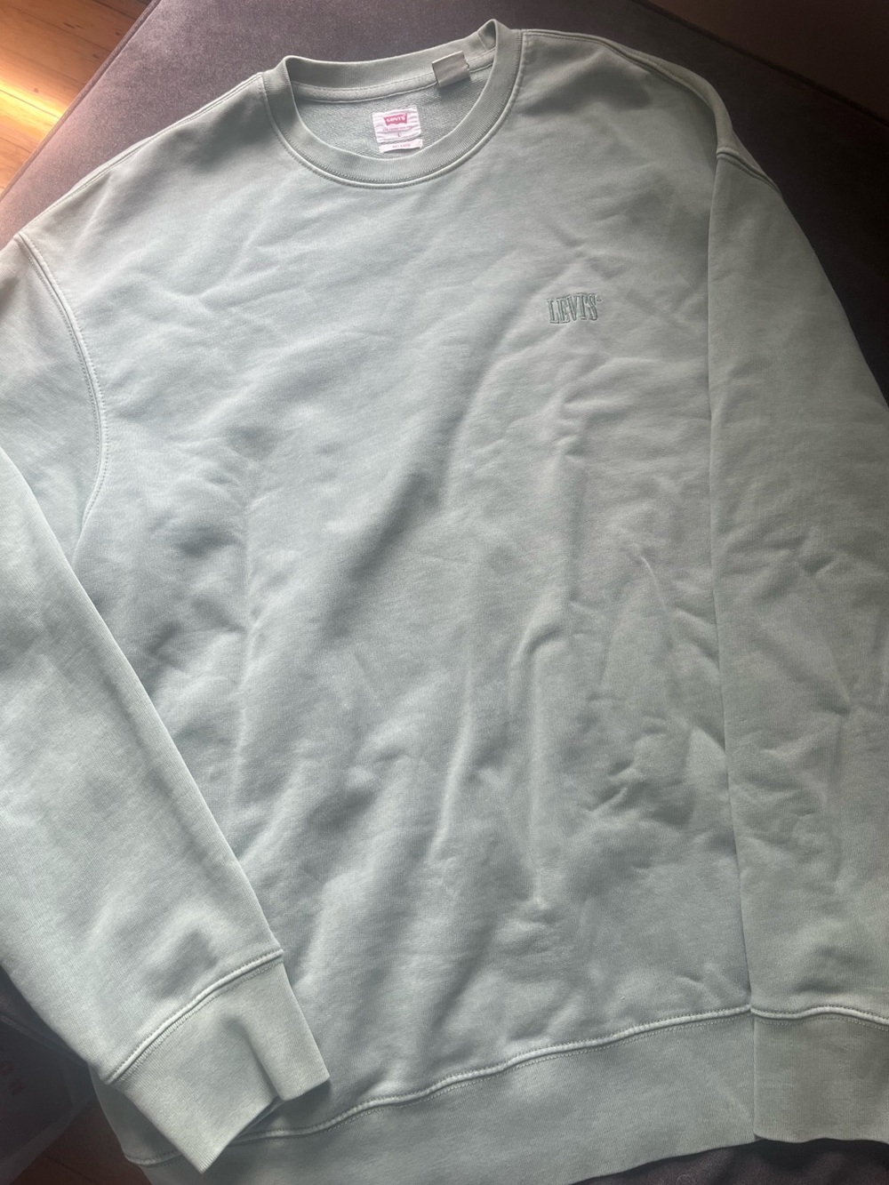 Vintage Levi's Men's Mint Crewneck Sweatshirt